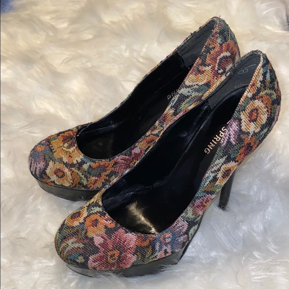 Call It spring Platform Floral Heels